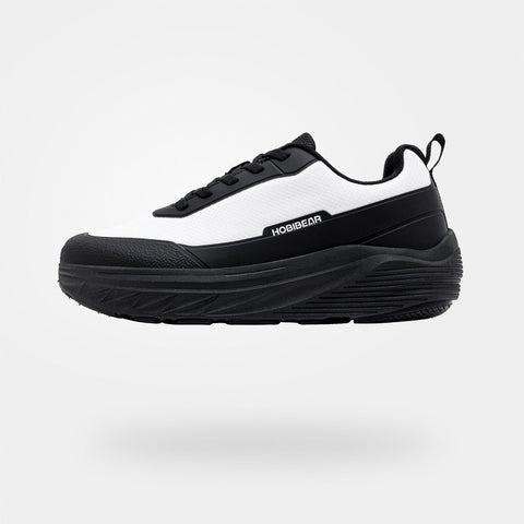 Aura - Wide Toe Sneakers